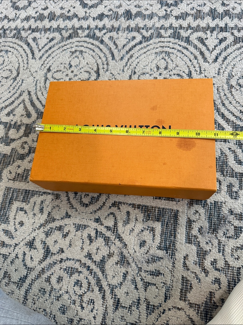 Louis Vuitton Cream Dust Bag with Navy Logo - Picture 4 of 5